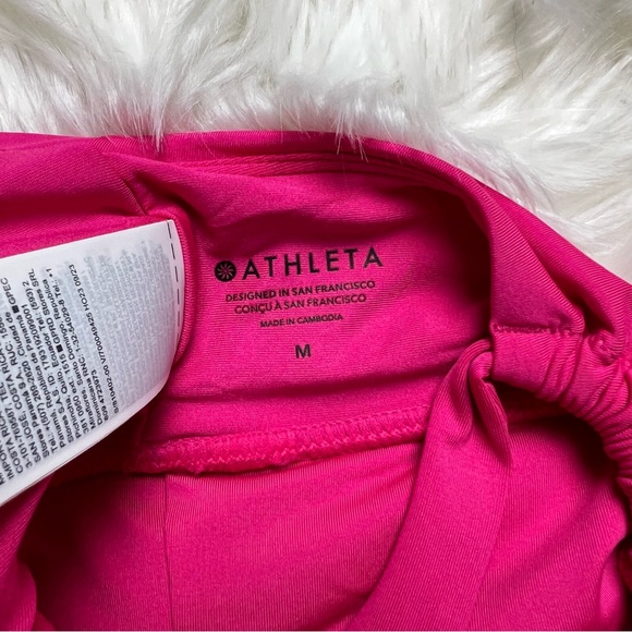 Athleta Plunge Bikini Top. Size Medium. Best For D-DD Cups. New With Tags. - Picture 7 of 10